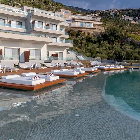 Messinian Icon Hotel&Suites Kalamata Esterno foto