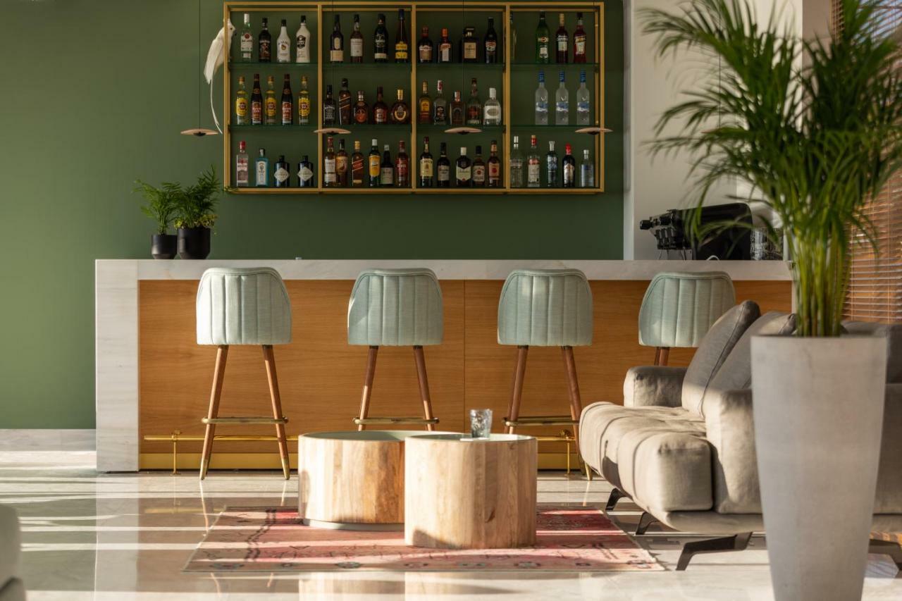 Messinian Icon Hotel&Suites Kalamata Esterno foto